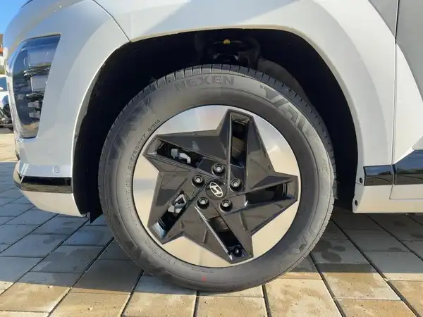 HYUNDAI KONA PRIME (7/14)