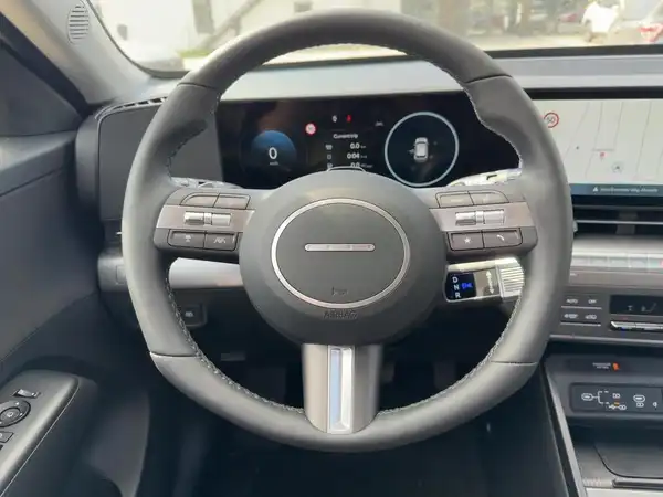 HYUNDAI KONA TREND (9/14)