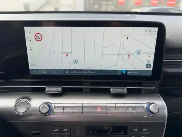 HYUNDAI KONA TREND (10/14)