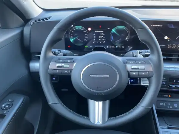 HYUNDAI KONA TREND (9/14)