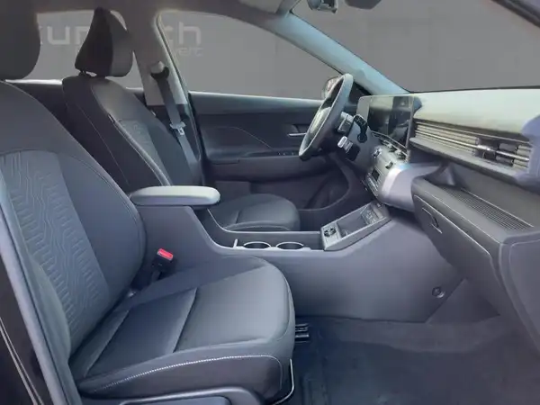 HYUNDAI KONA TREND (11/15)