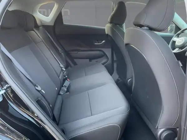 HYUNDAI KONA TREND (12/15)