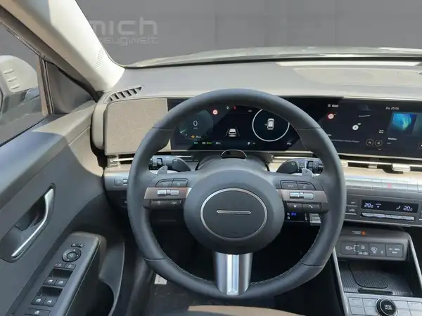HYUNDAI KONA TREND (9/15)