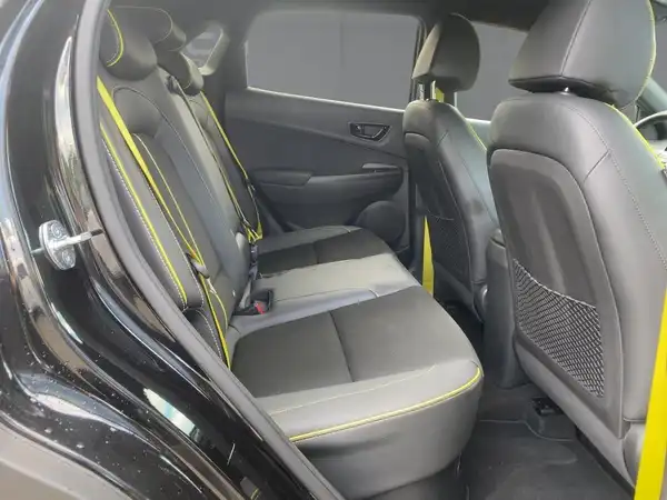 HYUNDAI KONA (12/15)