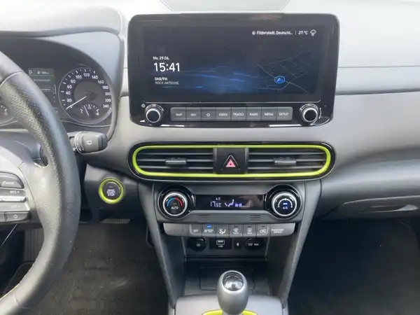 HYUNDAI KONA (10/15)