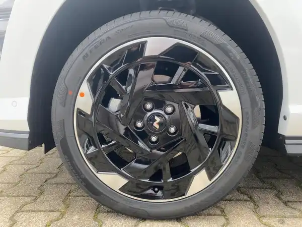 HYUNDAI KONA N LINE (7/15)