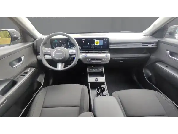 HYUNDAI KONA TREND (9/14)