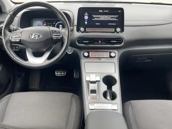 HYUNDAI KONA ELEKTRO (8/15)
