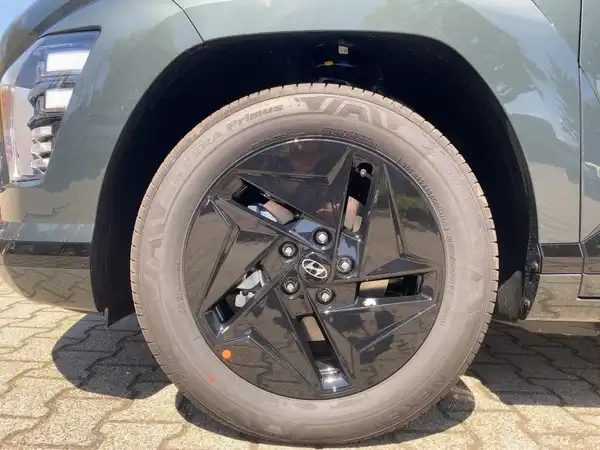 HYUNDAI KONA TREND (7/15)