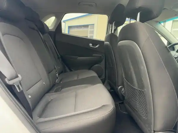 HYUNDAI KONA TREND (12/15)