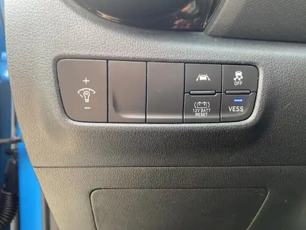 HYUNDAI KONA (14/15)