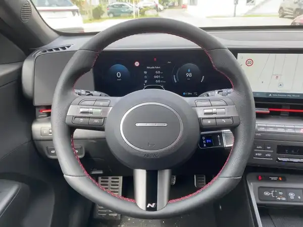 HYUNDAI KONA N LINE (9/15)