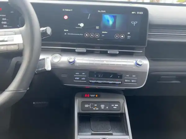 HYUNDAI KONA TREND (10/15)