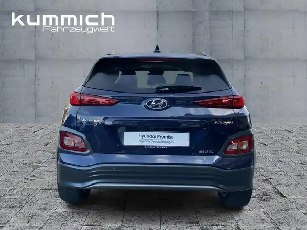 HYUNDAI KONA ELEKTRO (5/15)