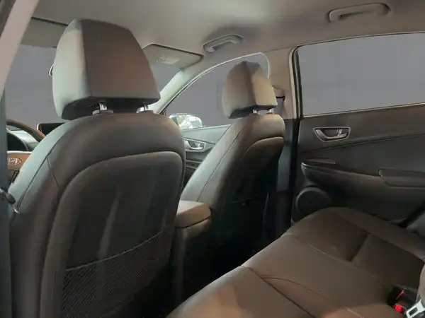 HYUNDAI KONA ELEKTRO (12/15)