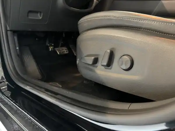 HYUNDAI KONA ELEKTRO (14/15)