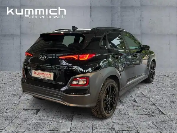 HYUNDAI KONA ELEKTRO (4/15)