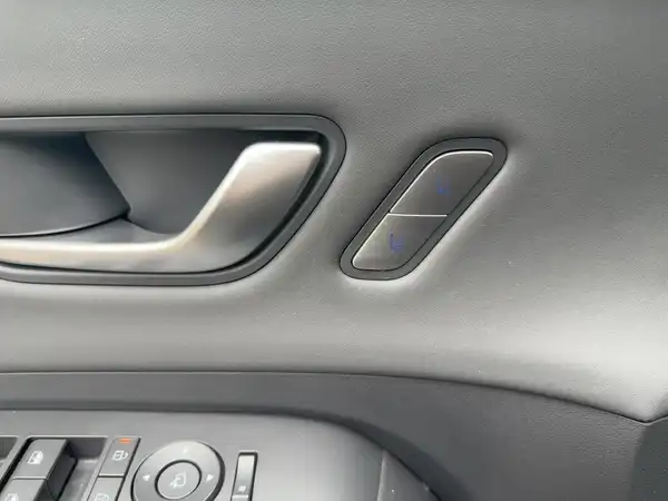 HYUNDAI KONA PRIME (13/15)