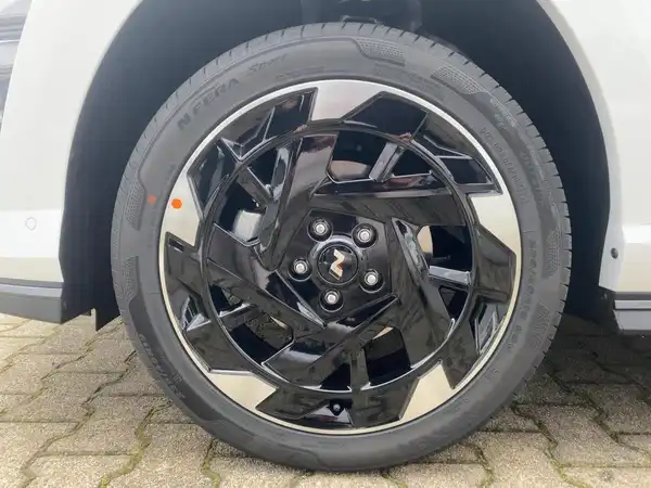 HYUNDAI KONA N LINE (7/15)