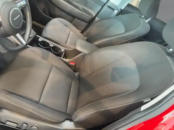 HYUNDAI KONA TREND (11/14)