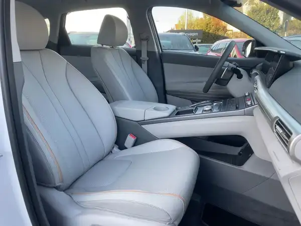 HYUNDAI NEXO (11/15)