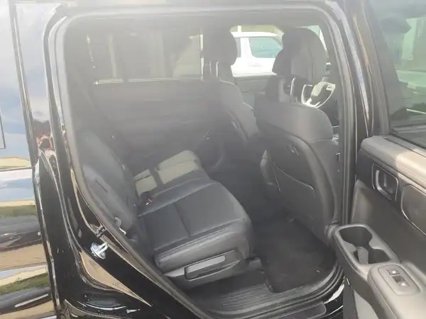 HYUNDAI SANTA FE (12/15)
