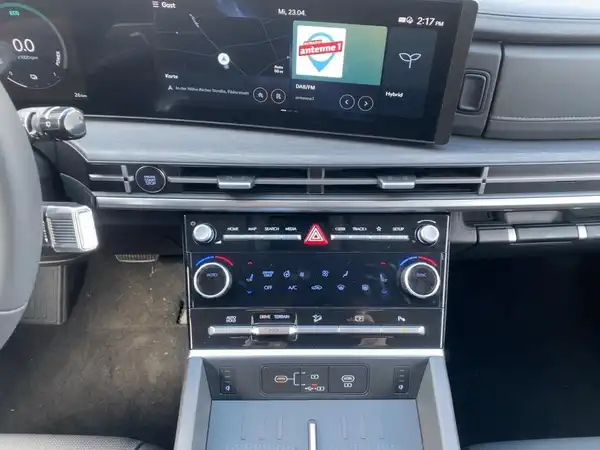 HYUNDAI SANTA FE (10/15)