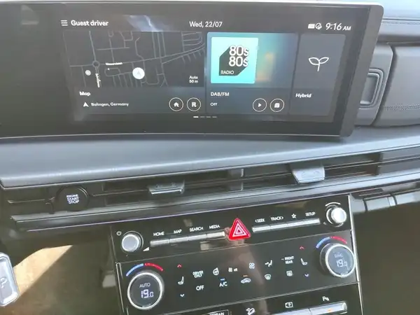 HYUNDAI SANTA FE (10/15)