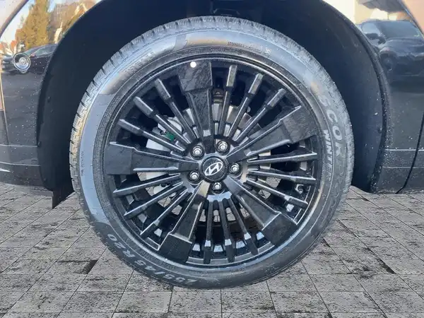 HYUNDAI SANTA FE BLACKLINE (6/15)