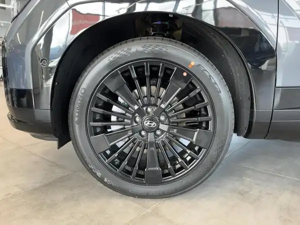 HYUNDAI SANTA FE BLACKLINE (7/15)