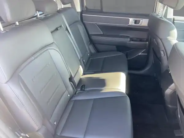 HYUNDAI SANTA FE SIGNATURE (12/15)