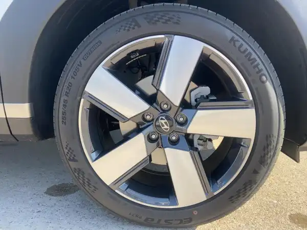 HYUNDAI SANTA FE SIGNATURE (7/15)