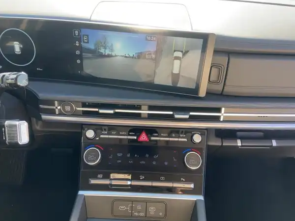 HYUNDAI SANTA FE SIGNATURE (10/15)