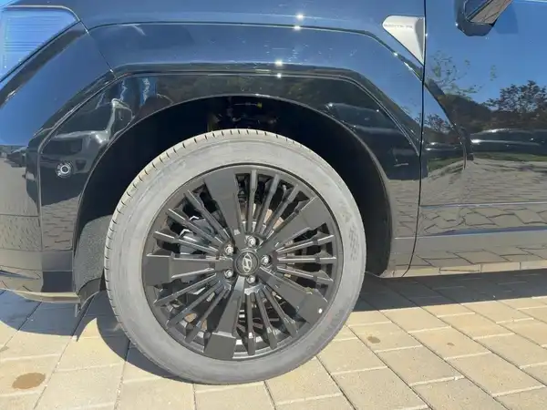 HYUNDAI SANTA FE BLACKLINE (7/15)