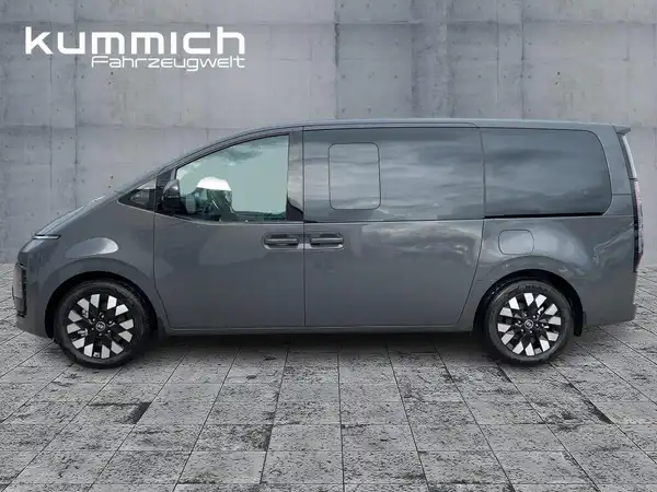 HYUNDAI STARIA (6/15)