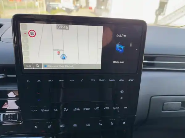 HYUNDAI STARIA 9-SITZER PRIME (10/15)