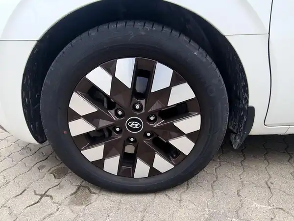 HYUNDAI STARIA Allrad (7/15)
