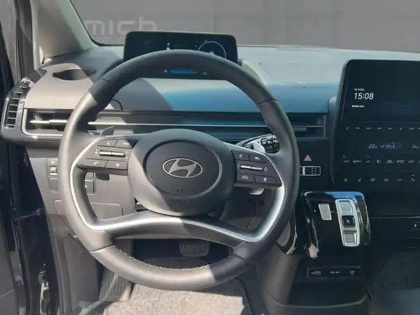 HYUNDAI STARIA (9/14)