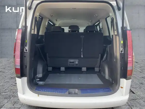 HYUNDAI STARIA (13/15)