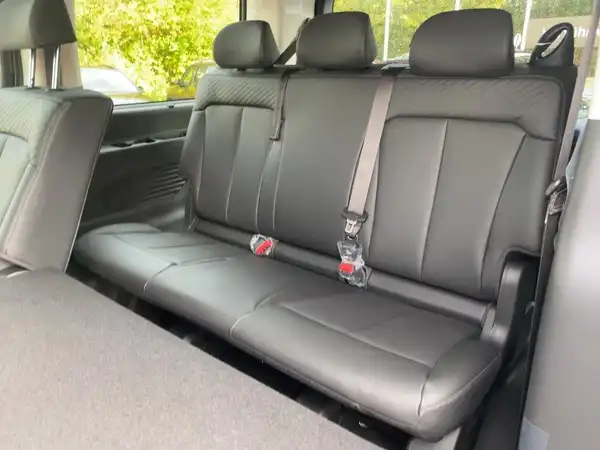 HYUNDAI STARIA (14/15)
