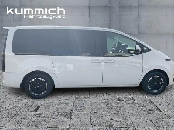 HYUNDAI STARIA (3/15)