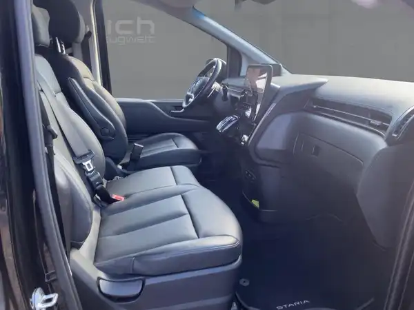 HYUNDAI STARIA 9-SITZER PRIME (11/15)
