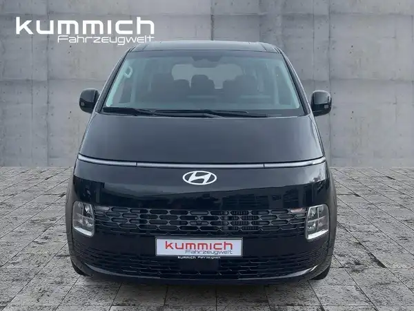 HYUNDAI STARIA (2/15)