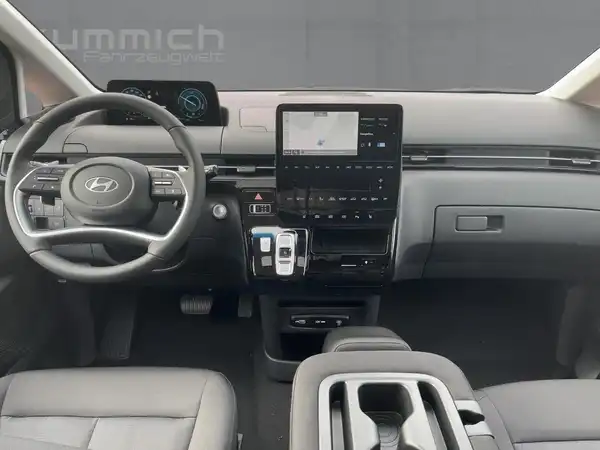 HYUNDAI STARIA (8/15)