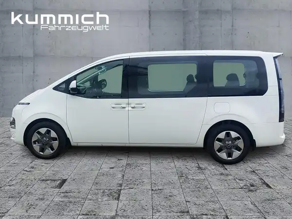 HYUNDAI STARIA (2/14)