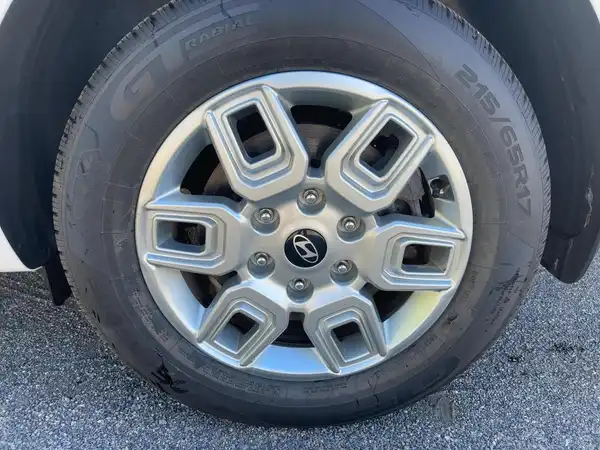HYUNDAI STARIA (7/15)