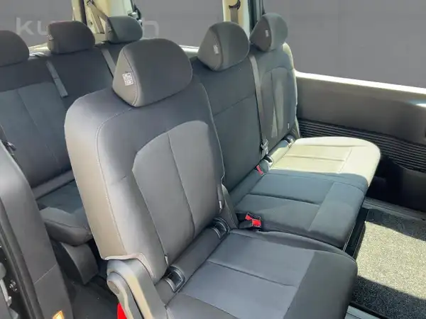 HYUNDAI STARIA 9-SITZER TREND (12/15)