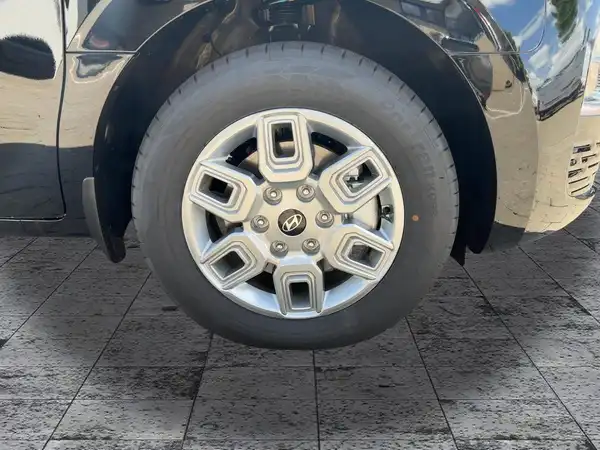 HYUNDAI STARIA 9-SITZER TREND (7/15)