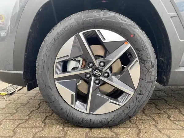 HYUNDAI TUCSON TREND (7/15)