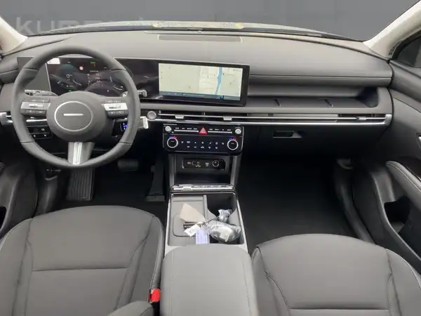 HYUNDAI TUCSON TREND (8/15)